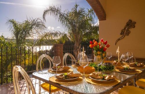 Vinuela Villa | Exclusive Lakeside Villa with Private Pool & Total Privacy