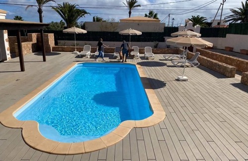Puerto del Rosario Condo | Exclusive residence consisting of 5 apartments with shared pool.