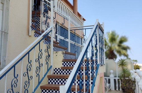 Los Balcones Apartment | Exklusive Sonnige Ferienwohnung mit Tollem Blick auf den Hafen & das Meer, Wifi