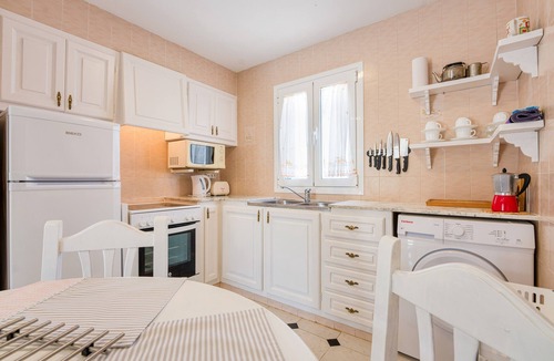 Cala en Porter House | Family-Friendly Vacation Home "Villas Vanessa & Ruth" with Pool and Terrace