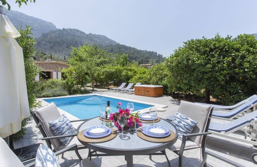 Soller Villa | Fantastic Villa with Pool, Whirlpool, Terraces, Mountain View, Air Conditioning & Wi-Fi