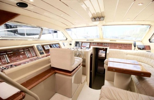 La Llotja-Born Boat Rental | Ferretti 175 fly "three Mermaids"