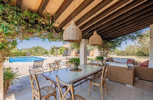 Alqueria Blanca Villa | Finca Los Almendros near Santanyi with private pool, wifi and air conditioning