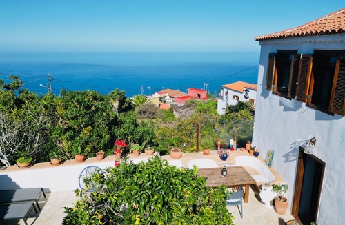El Tanque House | Finca Ventana al Mar by Interhome