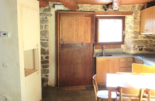 Cuevas de Vinayo Cottage | Full house for 4 people