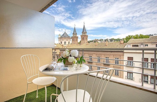 Granada City Center Apartment | Genteel Home Amira - Two Bedroom Apartment, Sleeps 4