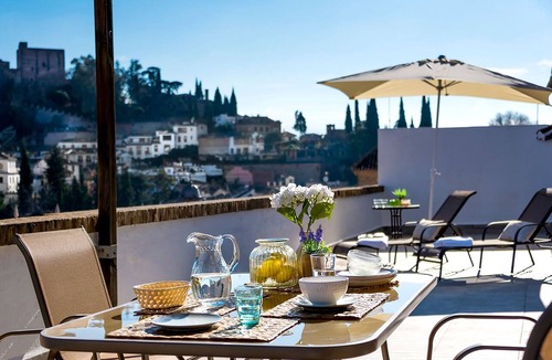 Albaicin Apartment | Genteel Home Atico Plaza Nueva