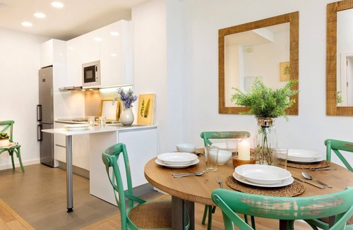 San Vicente Apartment | Genteel Home Baños I