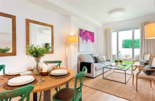 San Vicente Apartment | Genteel Home Baños I