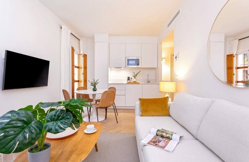 Santa Cruz Apartment | Genteel Home Plaza Santa Cruz