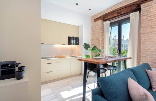 San Lorenzo Apartment | Genteel Home San Vicente II