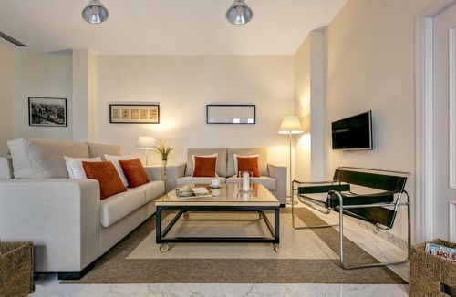 El Arenal Apartment | Genteel Home Tomas de Ibarra