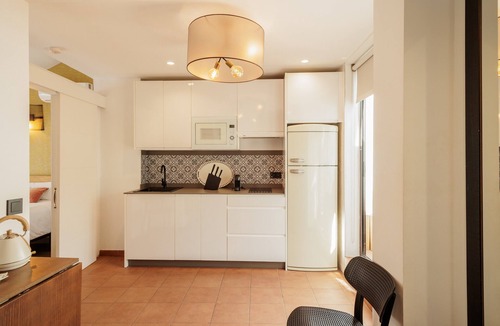 El Arenal Apartment | Giralda Penthouse Suite: High-Floor Apartment with Views, 2 Bedrooms & Pool