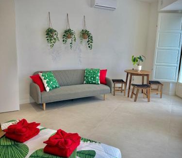 La Roqueta Apartment | Glamour Suite 2 next to the city center