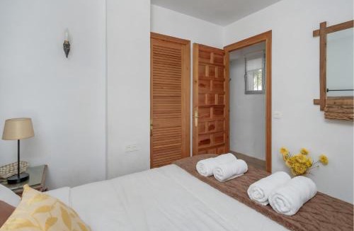 Bahia Dorada Ski Chalet | Golden Bay beach house by Lica