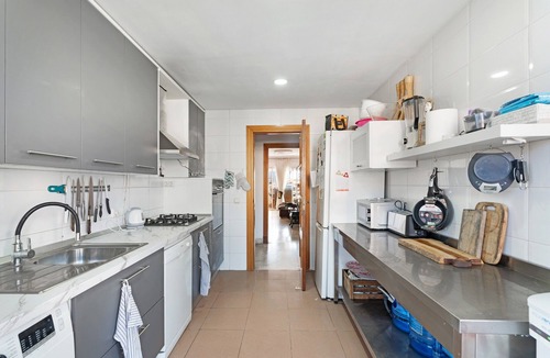 Los Cristianos Apartment | ‘Graciosa’ Holiday Apartment with Sea Views, Private Terrace & Wi-Fi