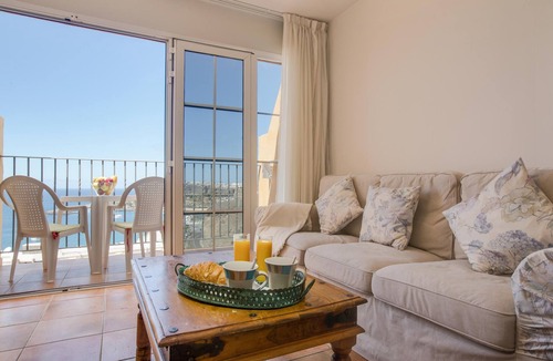 Patalavaca Apartment | "Granada I Apartamento 10" with Sea View, Community Pool, Wi-Fi & Private Terrace