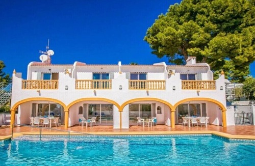 Casas de Torrat Apartment | GREAT DISCOUNTS ON WINTER LETS, APT A, GROUND FLOOR 2 BED, SLEEPS 6, SHARED POOL
