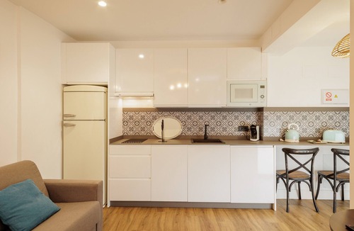 Museo Apartment | Guadalquivir Apartment: Seville Center, Private Balcony & Pool