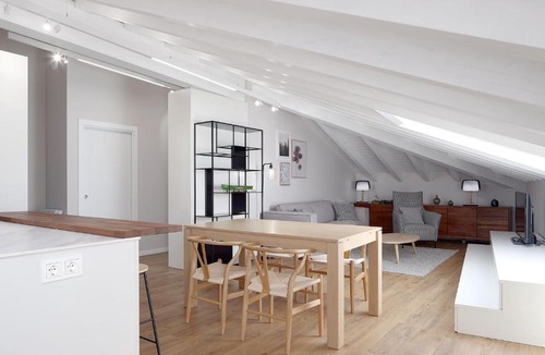 Hondarribia Historic Center Apartment | H SUITE4A by Smiling Rentals