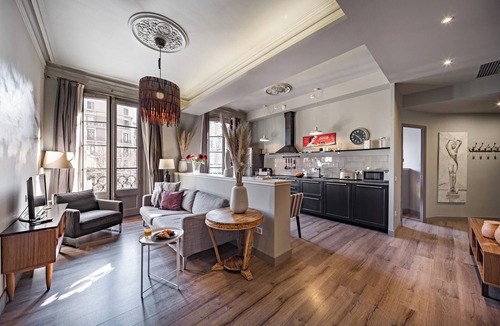 L'Antiga Esquerra de l'Eixample Apartment | Habitat Apartments Alaia