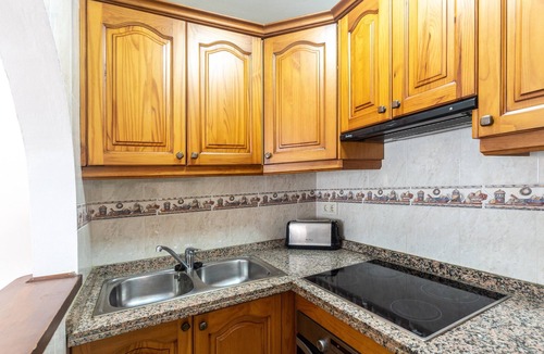 El Paraiso Apartment | Holiday Apartment '3B Virgo' with Pool, Private Terrace & Wi-Fi