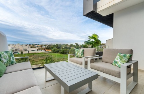 Orihuela Costa Apartment | Holiday Apartment "Verano" with Heated Pool, 5 Private Terraces & Wi-Fi