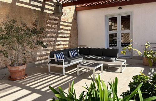 Sant Feliu de Guixols House | Holiday Home in Sant Feliu near Beach