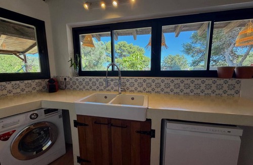 Sant Josep de sa Talaia House | Holiday Home 'Can Jondalet' with Mountain View, Wi-Fi and Air Conditioning