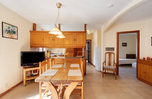 Puerto Naos House | Holiday Home 'Moijama 4' with Sea View, Shared Pool and Wi-Fi
