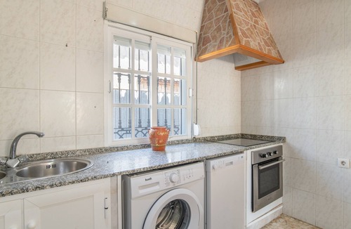 El Palmar House | Holiday Home 'Casa Miguel Angel' with Private Garden and Wi-Fi