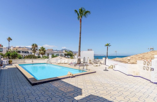 Mijas Costa House | Holiday Home '2 in Front Of The Sea' with Sea View, Wi-Fi and Air Conditioning