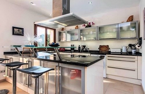 Santanyi House | Holiday Home 'Amarador' with Private Pool, Wi-Fi and Air Conditioning