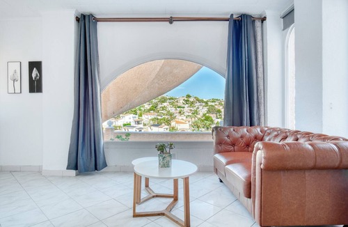 La Canuta House | Holiday Home 'Brandy' with Sea View, Wi-Fi and Air Conditioning