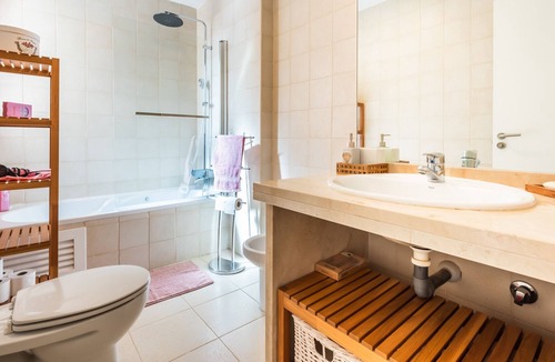 Bahia de Casares House | Holiday Home 'Casa Sultana' with Sea View, Wi-Fi and Air Conditioning