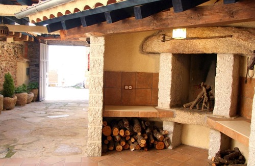 Villar de Ciervo House | Holiday Home 'Casa Rural La Vertedera 3' with Private Terrace, Balcony and Air Conditioning
