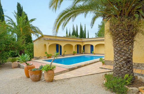 Pedreguer House | Holiday Home 'Casa Babut' with Pool, Garden and Terrace