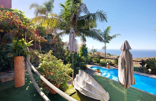 El Jesus House | Holiday Home 'Casa El Retiro' with Sea View, Wi-Fi and Air Conditioning