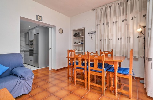 Velilla-Taramay House | Holiday Home 'Casa Vistamar' with Sea Views, Private Pool and Wi-Fi