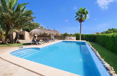 S Horta House | Holiday Home Corso de Shorta for 6 people, beautiful garden with private pool