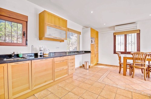 Teulada House | Holiday Home 'Dulce Amor' with Sea View, WiFi and Air Conditioning