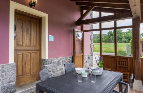 La Portilla House | Holiday Home 'El Cañu' with Mountain Views, Private Terrace and Wi-Fi