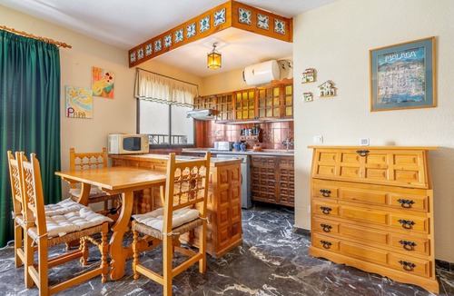 Velilla-Taramay House | Holiday Home 'El Tesorillo Andalúz' with Sea View, Wi-Fi and Air Conditioning