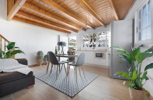 Santa Barbara House | Holiday Home 'Casa Evarista' with Sea View, Private Terrace and Wi-Fi