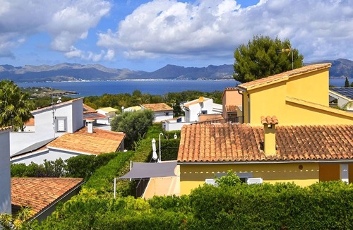 Alcudia House | Holiday Home 'La Calma - Solar 193' with Private Pool, Wi-Fi and Air Conditioning