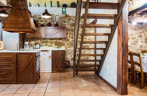 Villar de Corneja House | Holiday Home 'La Cantina' with Mountain Views
