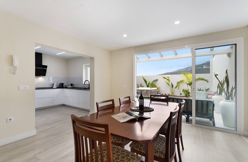 La Orotava House | Holiday Home 'Mojo Surf Yoga House' with Sea Views, Private Terrace and Wi-Fi