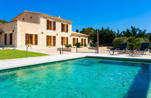 Son Servera House | Holiday Home 'Pula Bonavista Ref 140' with Sea View, Wi-Fi and Air Conditioning