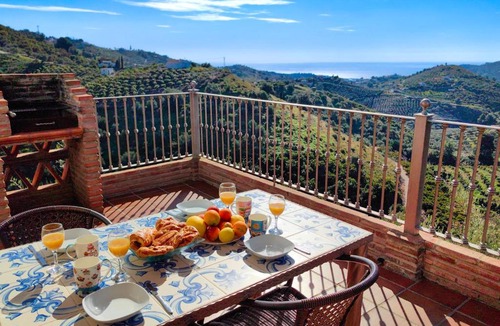 Frigiliana House | Holiday Home Tres Palmeras by Interhome