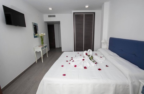 Nerja City Centre Hostel | Hostal Boutique Bajamar